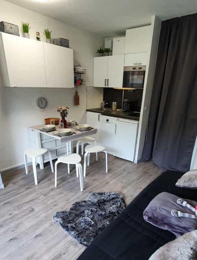 Studio 2 Alpes, Proche Lac Buissonniere, Menage Inclus, Balcon, Parking Les Deux Alpes Bagian luar foto